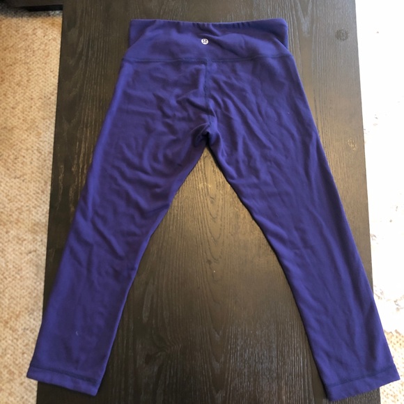 lululemon athletica Pants - Lululemon reversible wonder under crop pant size 6